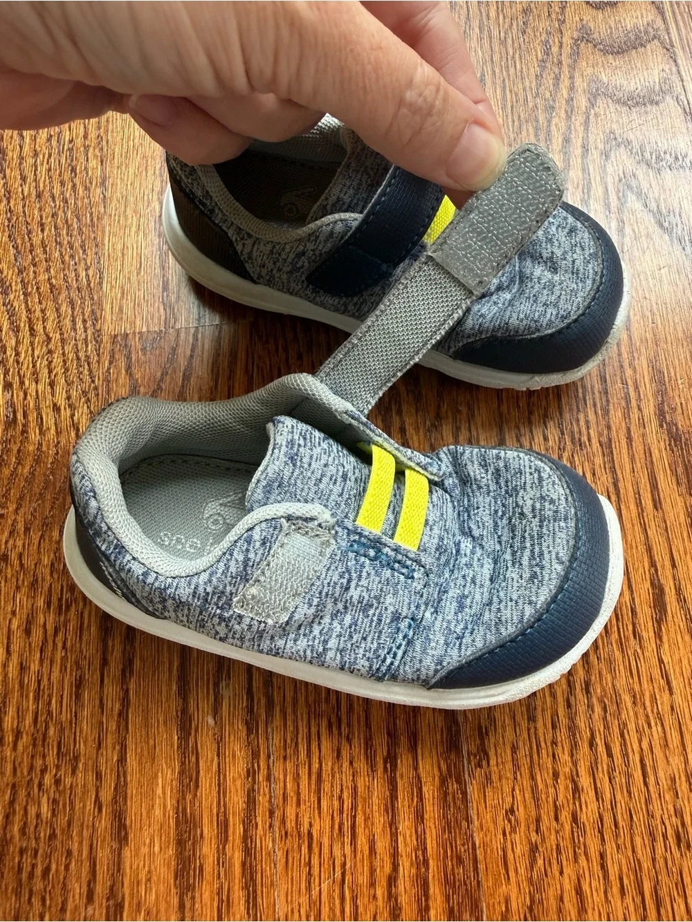 See Kai Run Basics Sneakers Sz 7